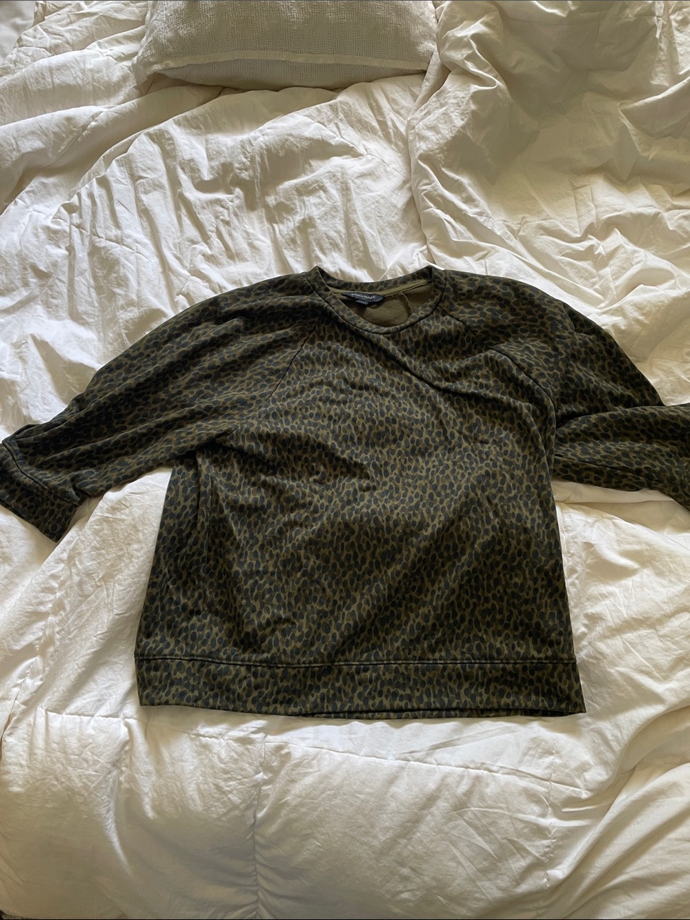 Banana Republic Olive Green Leopard-Print Crewneck Shirt